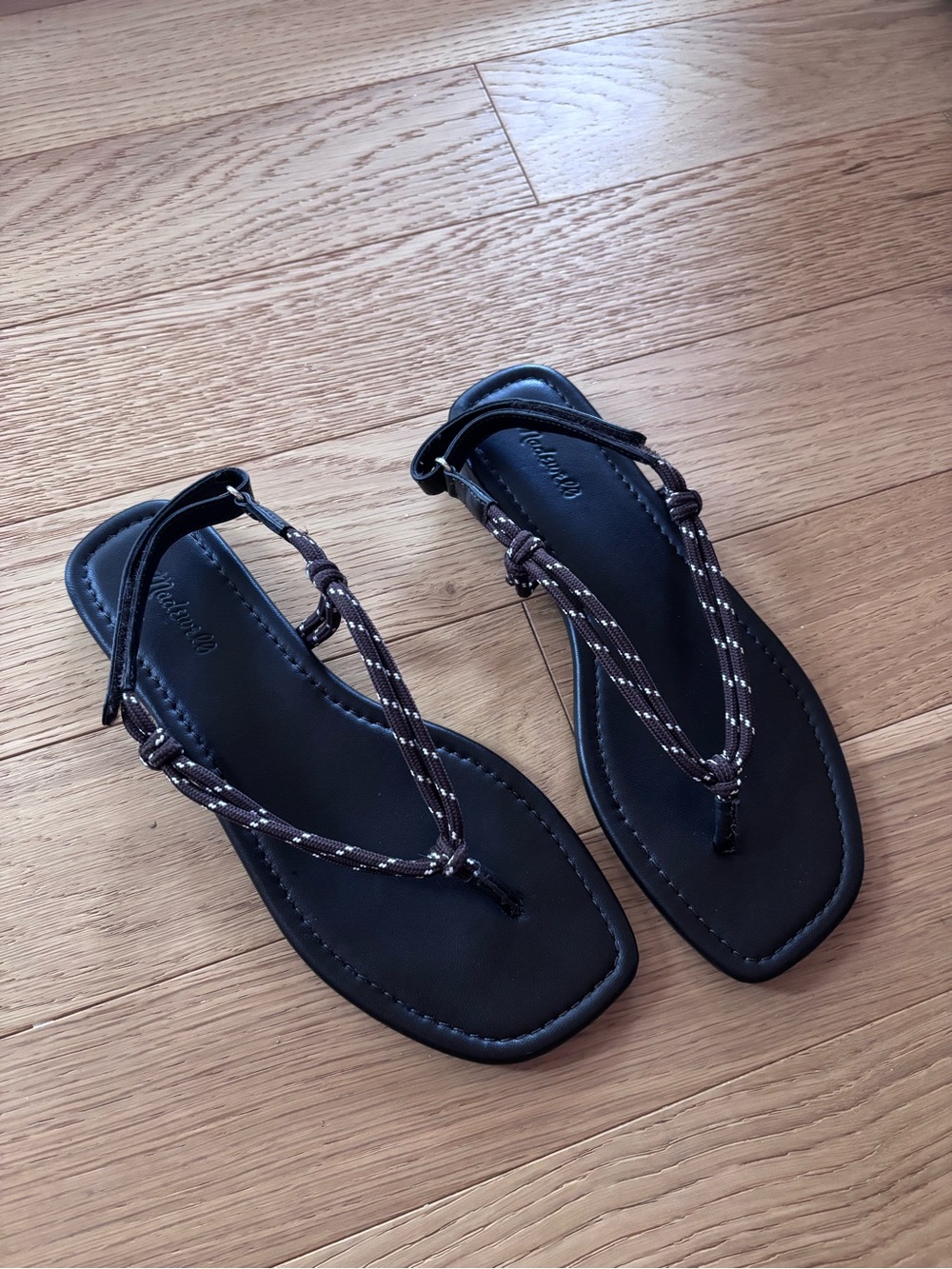 The Aliyah Thong Sandal in Paracord